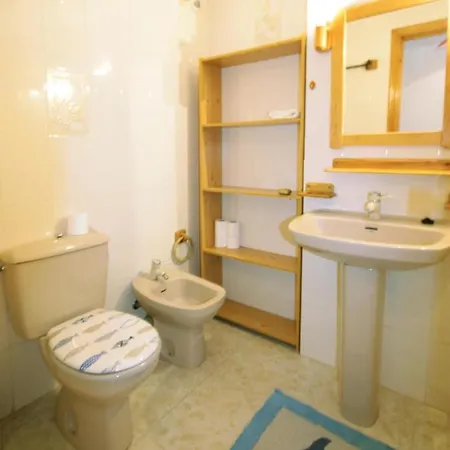 Ξενοδοχείο Saladar 7 *